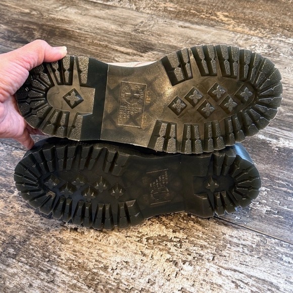 Dr Martens 8053 Quad Platform Oxford Shoes Pale Pink Leather Women US 7 NEW - Picture 10 of 11